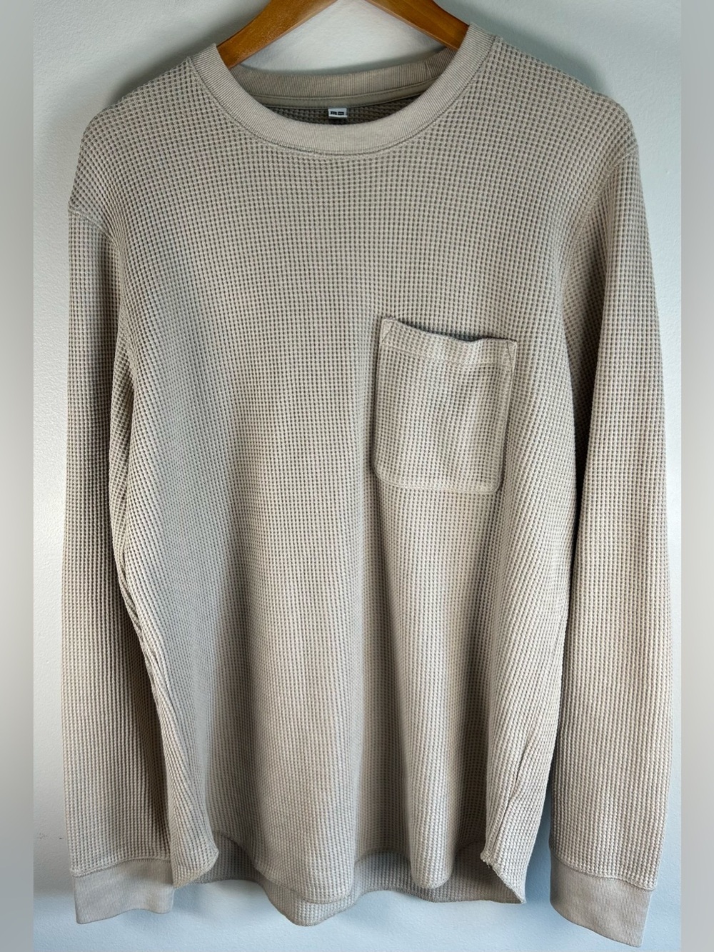 UNIQLO Mens Waffle Henley Shirt Size L Beige Long Sleeve Pocket Thermal Tee EUC